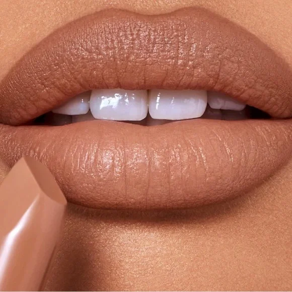 77-CHARLOTTE TIBURY COVER STAR MATTE LIPSTICKS - Picture 2 of 8